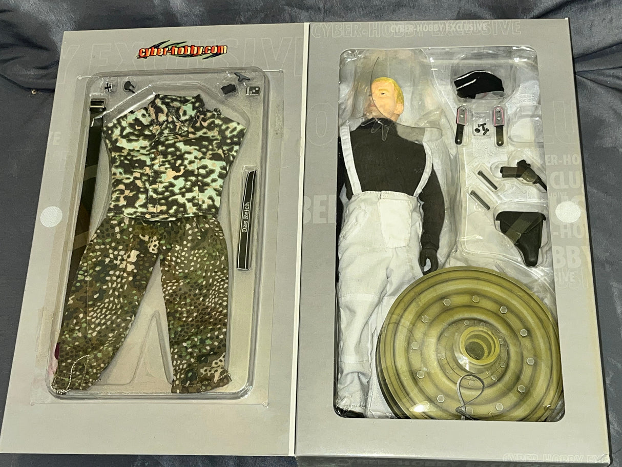 1/6 Scale WWII GERMAN Panzer Officer Hermann Hocheiter - NIB Dragon Cyber Hobby