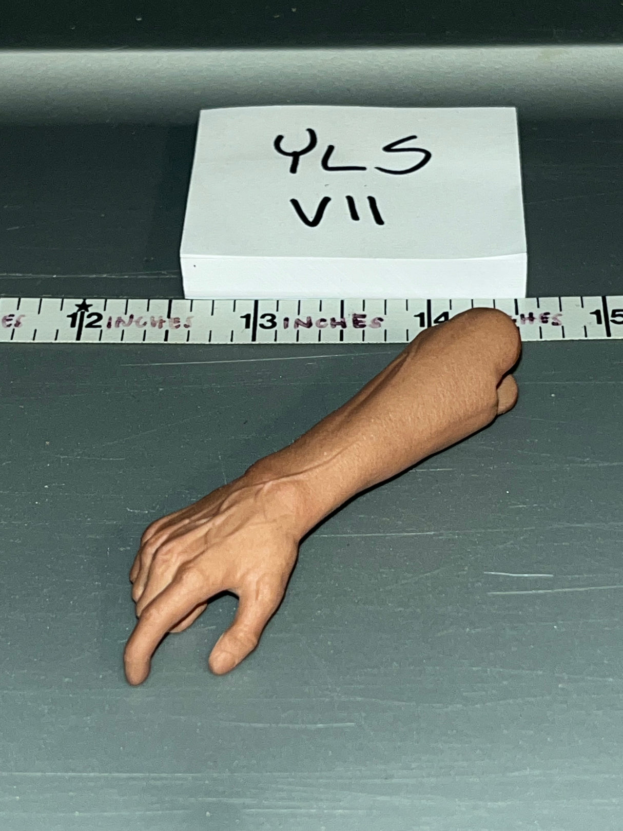 1/6 Scale Right Side Seamless Arm Trigger - Present Toys Wasteland Ranger