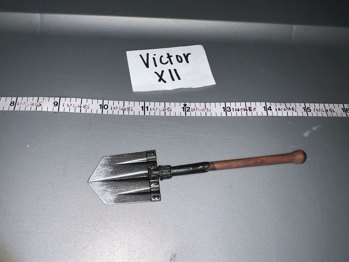 1/6 Scale WWII German Wood and Metal Entrenching Tool - DID