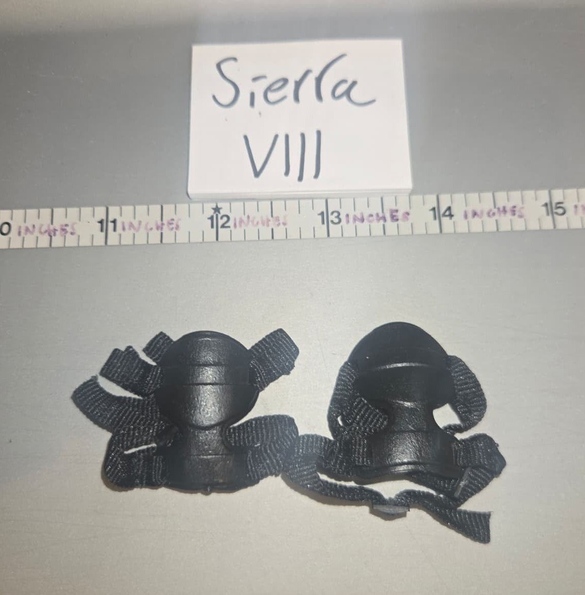 1/6 Scale Modern Knee Pads