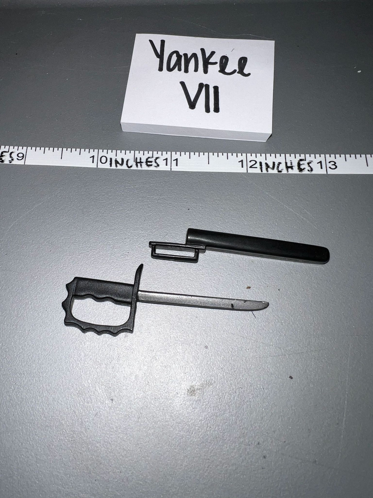 1:6 World War One US Trench Fighting Knife