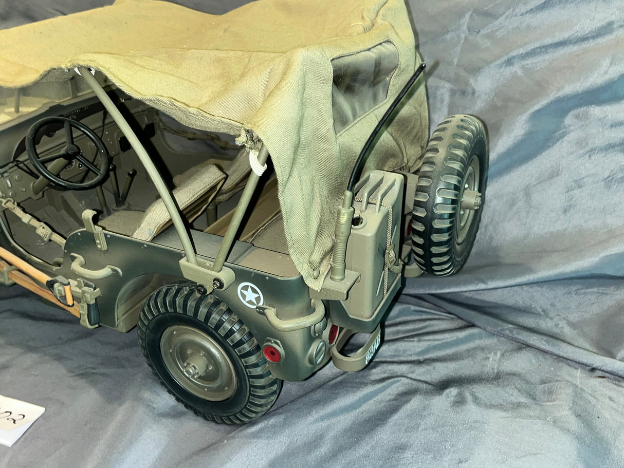 1/6 Scale WWII US Jeep - Ultimate Soldier - Weathered