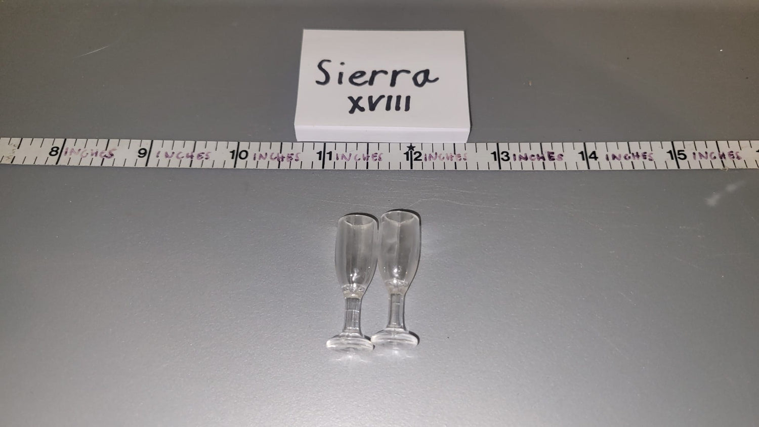 1/6 Scale Modern Champagne Flutes - Diorama Item