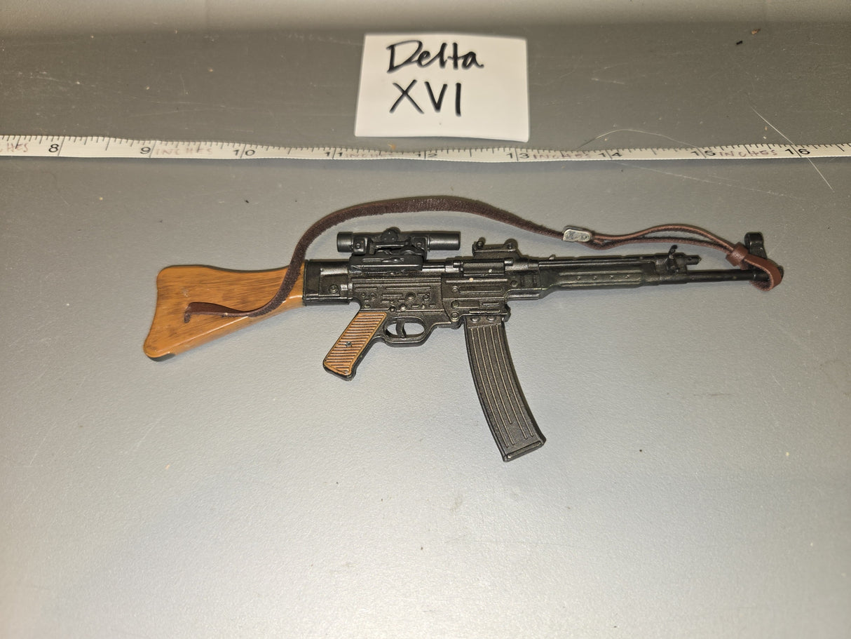1:6 Scale WWII German MP-44