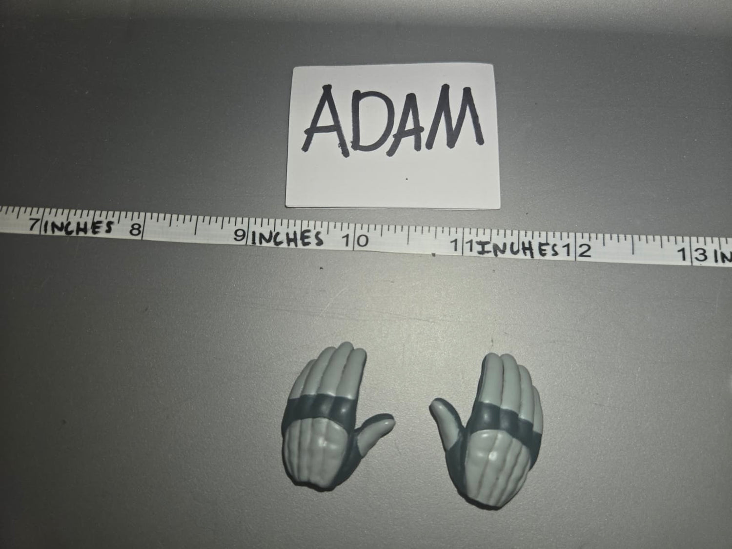 1/6 Scale Star Wars Science Fiction Gloved Hand Lot