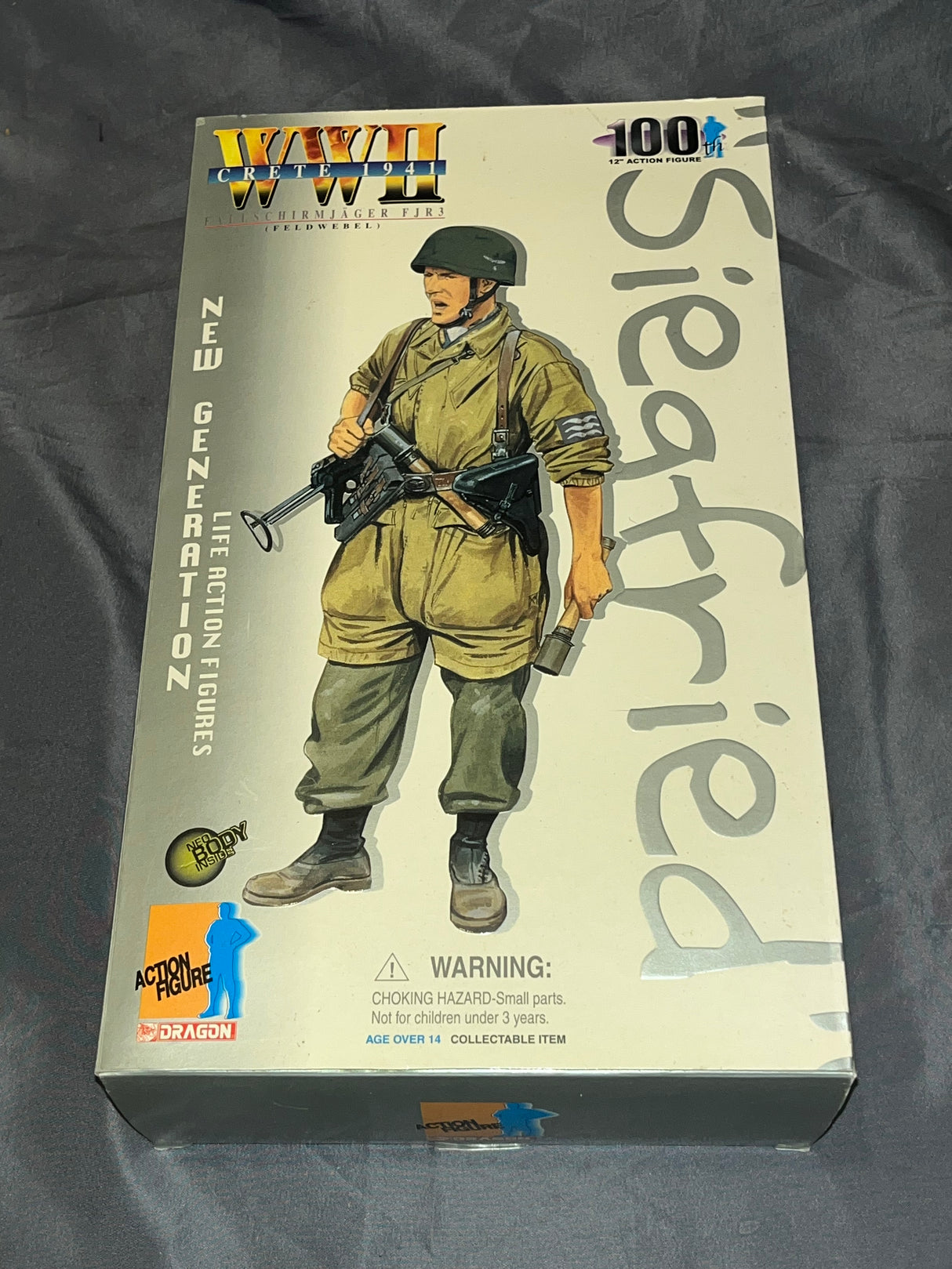 1/6 Scale WWII GERMAN Fallschirmjager Crete Siegfried - NIB Dragon - *SR*