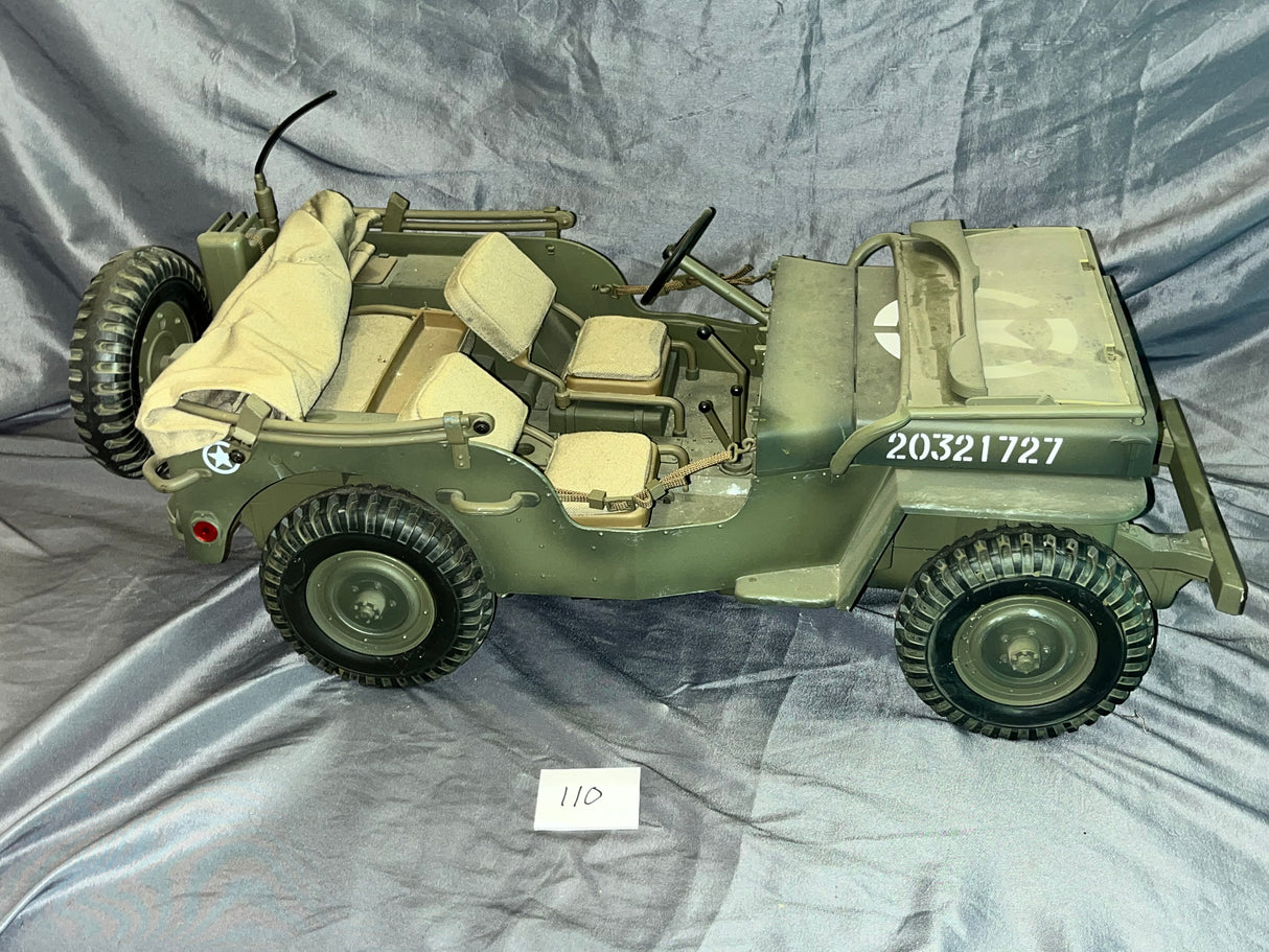 1/6 Scale WWII US Jeep - Ultimate Soldier - Weathered