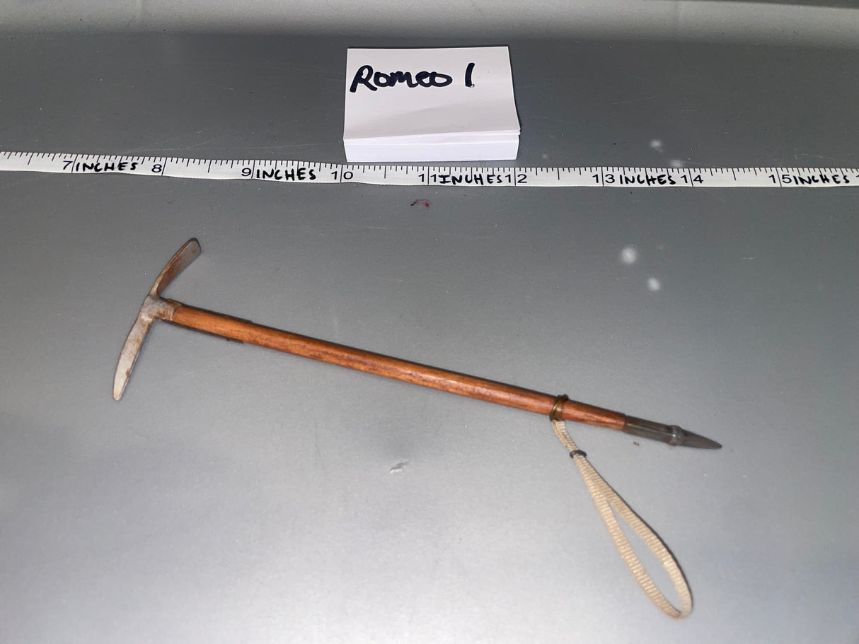 1/6 Scale WWII German Ice Pick Axe - Gebirgsjager - DID