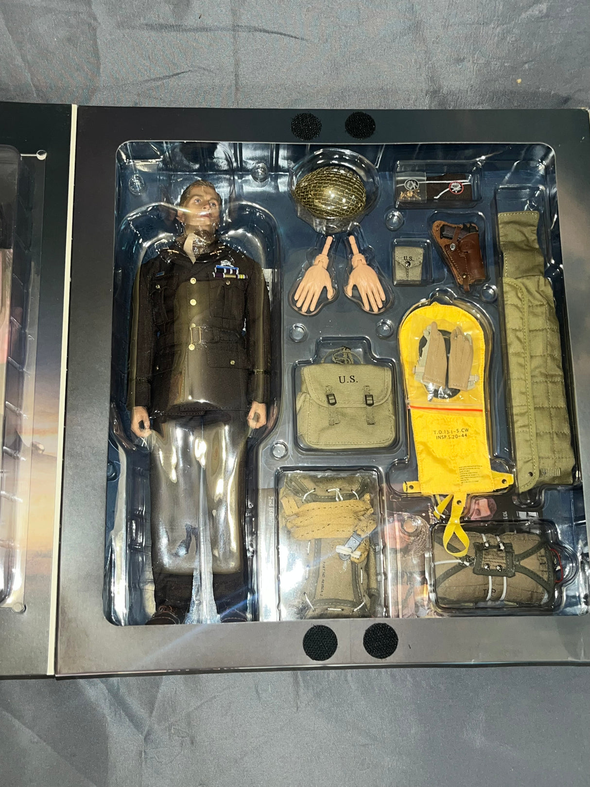 1/6 Scale WWII US Normandy Paratrooper Major Richard - NIB DID - *BR*