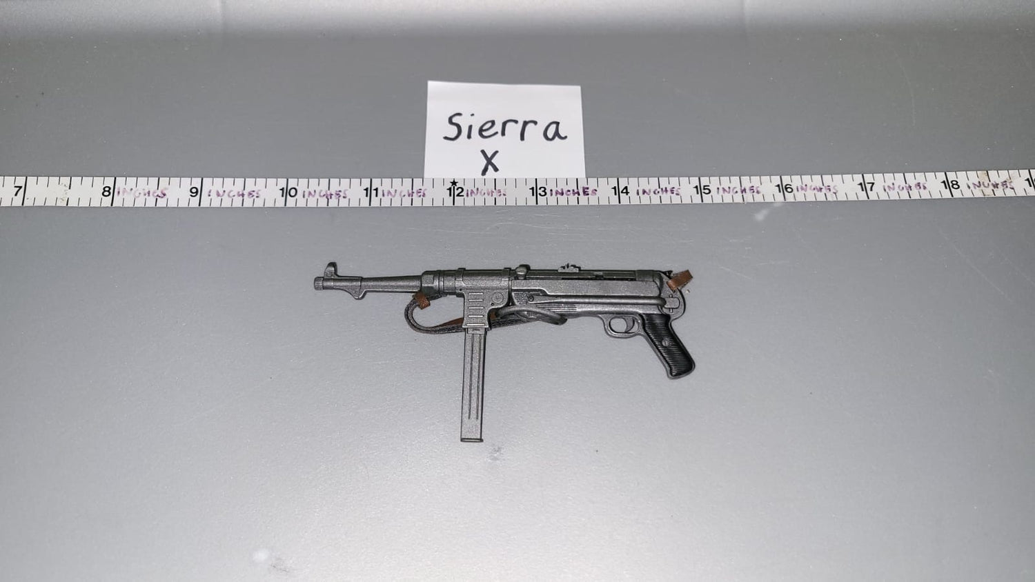 1/6 Scale WWII German MP-40