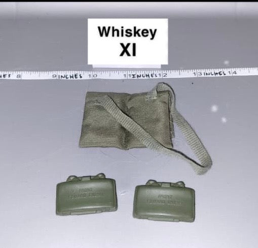 1/6 Scale Vietnam Era US Claymore Bag Lot
