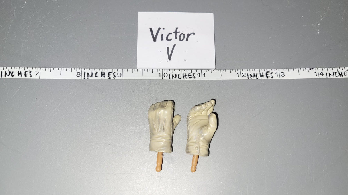 1:6 Scale WWII US Gloved Hands -