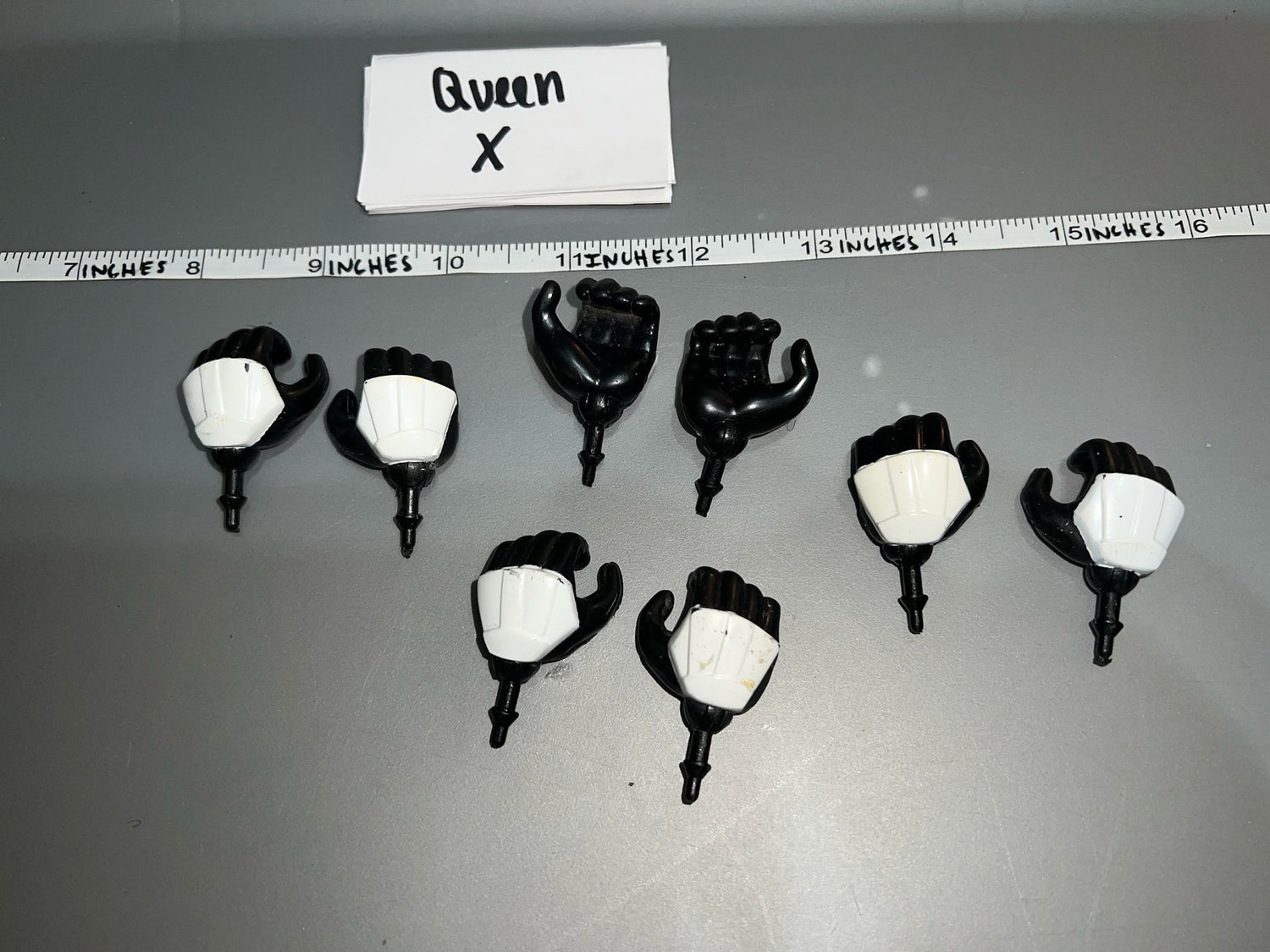 1/6 Scale Star Wars Science Fiction Gloved Hand Lot