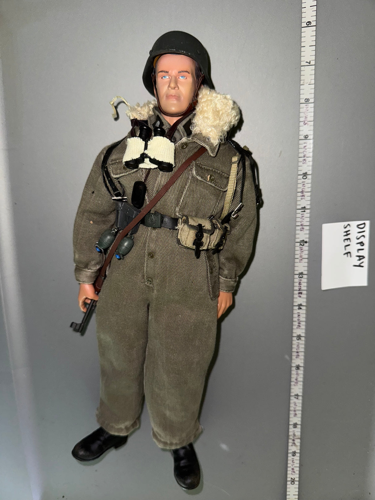 1:6 Scale WWII German Grenadier Winter Kharkov - Dragon (*3J)