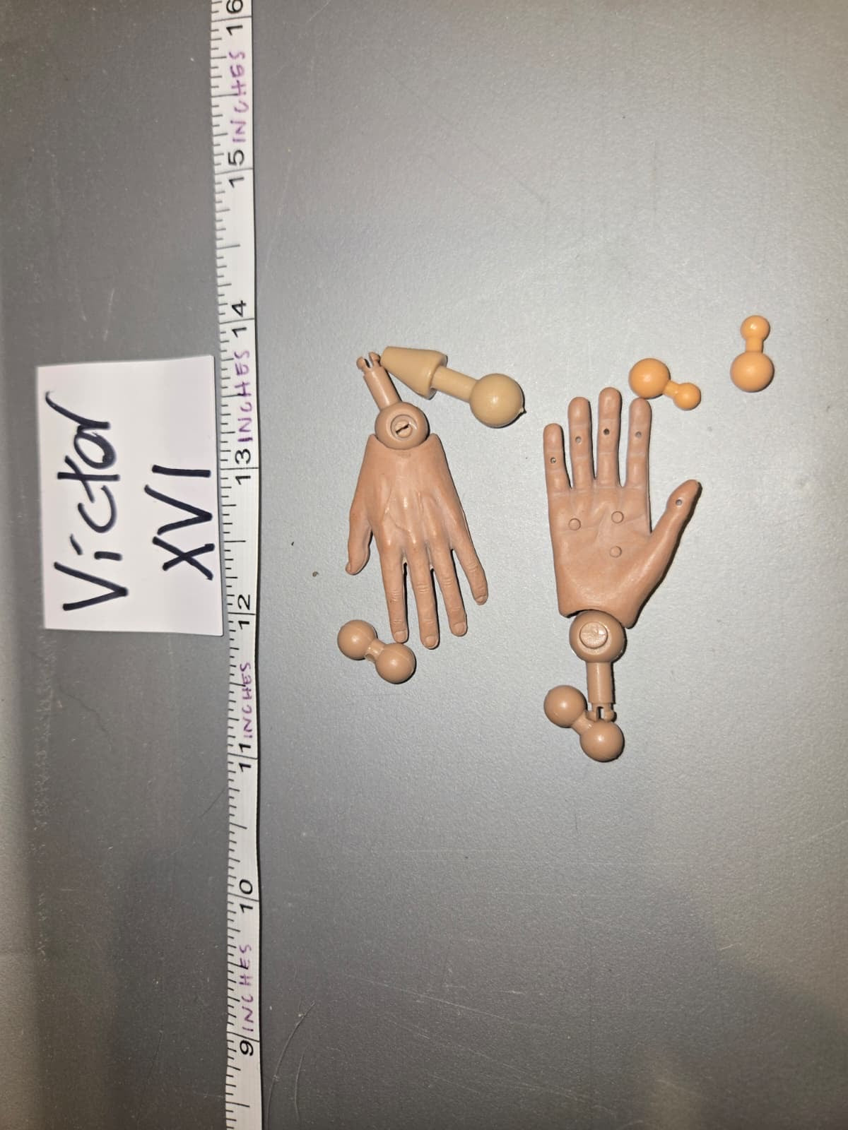 1/6 Scale Nude Figure Hand Lot