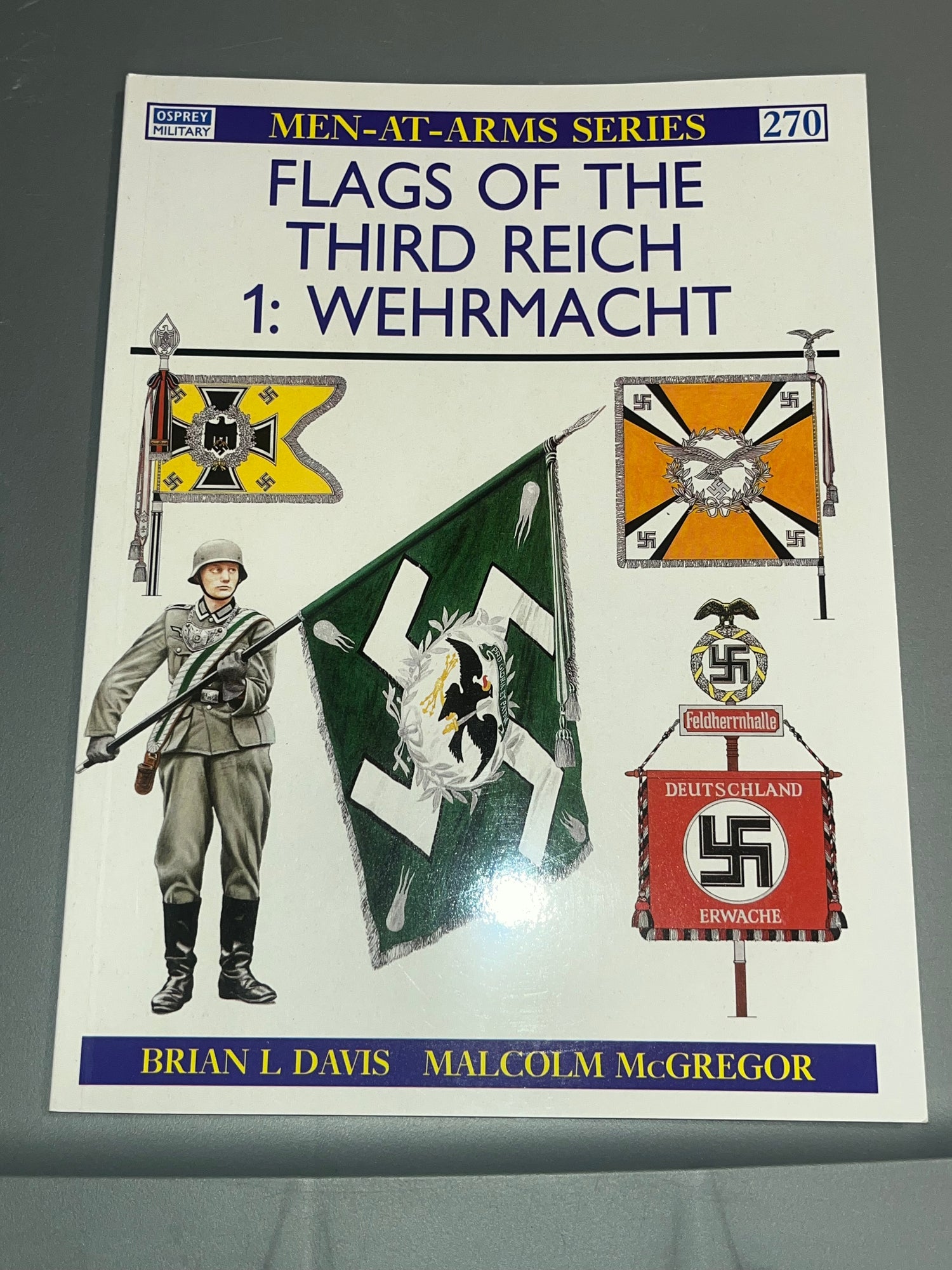 Osprey: FLAGS OF THE THIRD REICH 1: WEHRMACHT