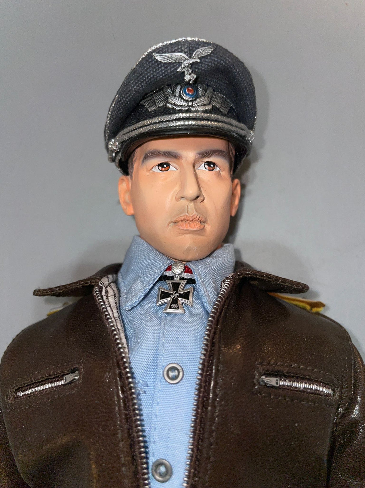 1:6 Scale WWII German Luftwaffe Pilot Dressed Figure - ITPT