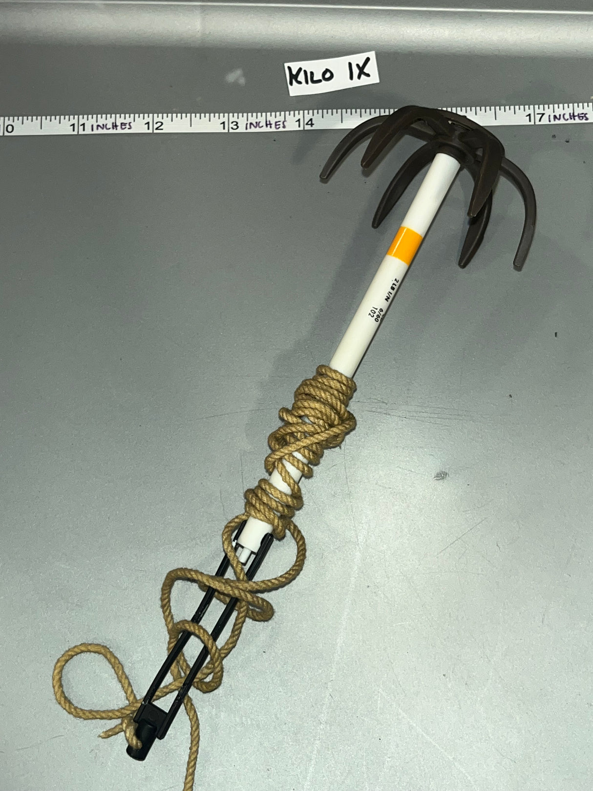 1:6 Scalw WWII US D-Day Ranger Grappling Hook and Rope Rocket