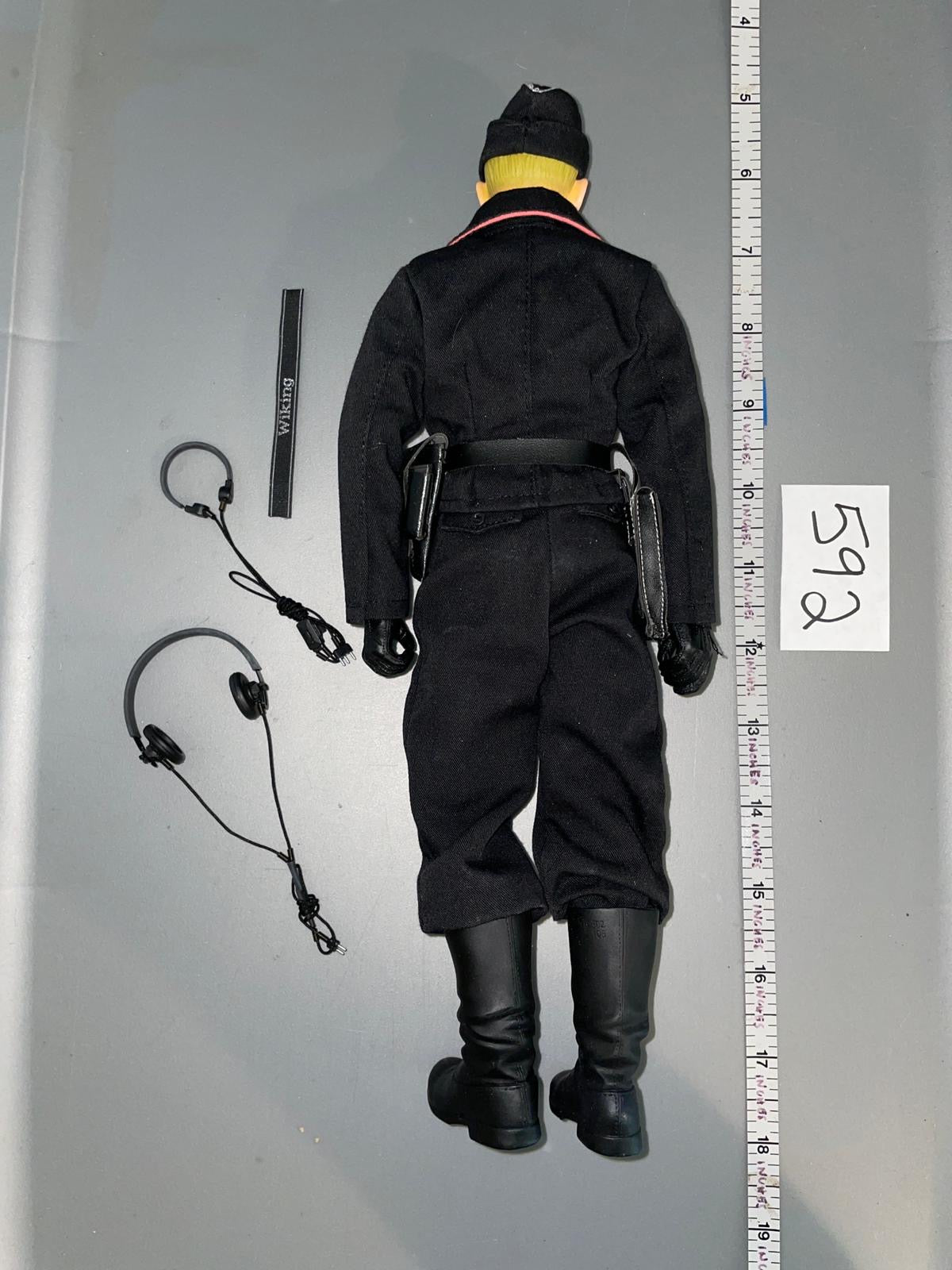 1:6 Scale WWII German Tanker Dressed Figure - Battle of Bulge Hessler - Dragon Cyber Hobby