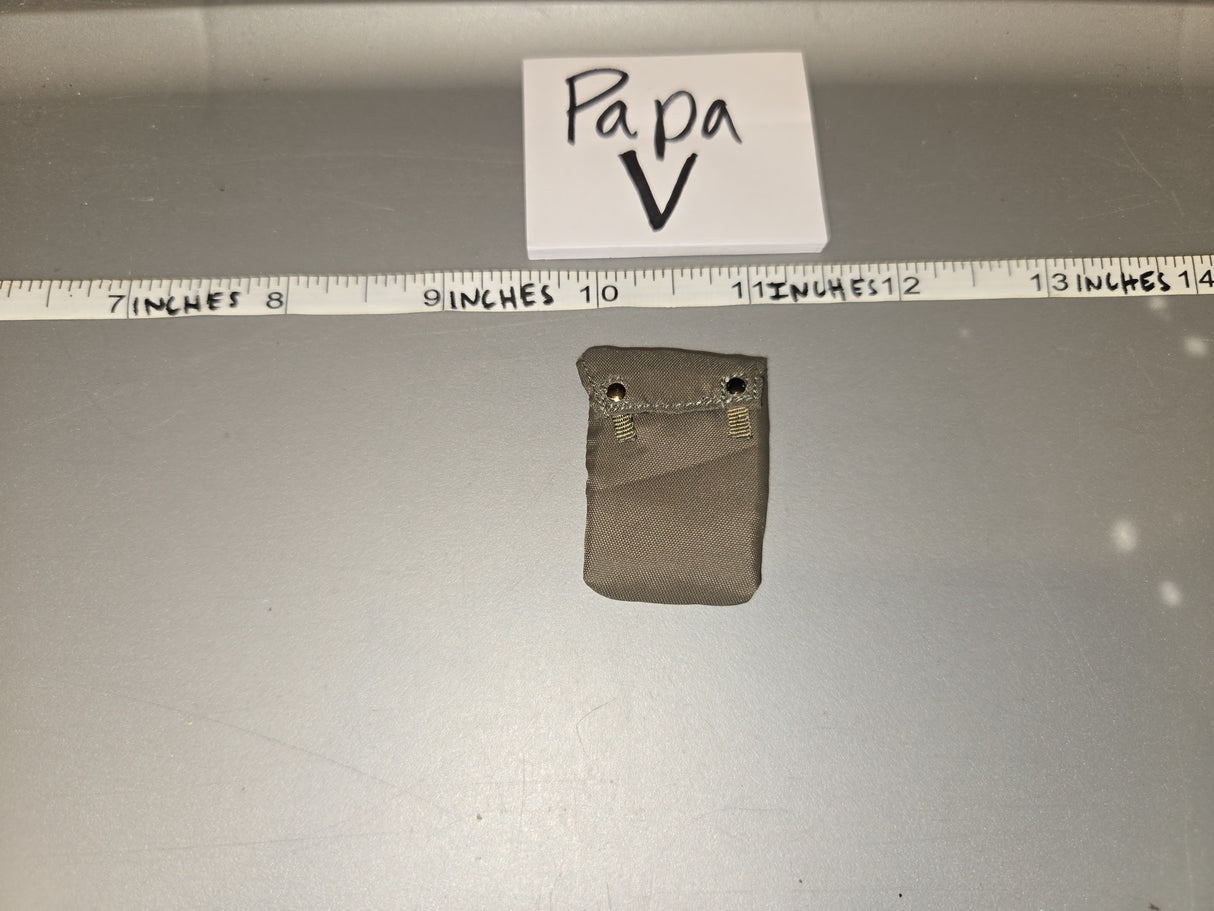 1:6 Scale WWII German Gas Mask Cape Pouch
