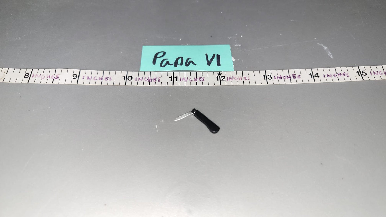 1/6 Scale WWII British Royal Air Force Pocket Knife