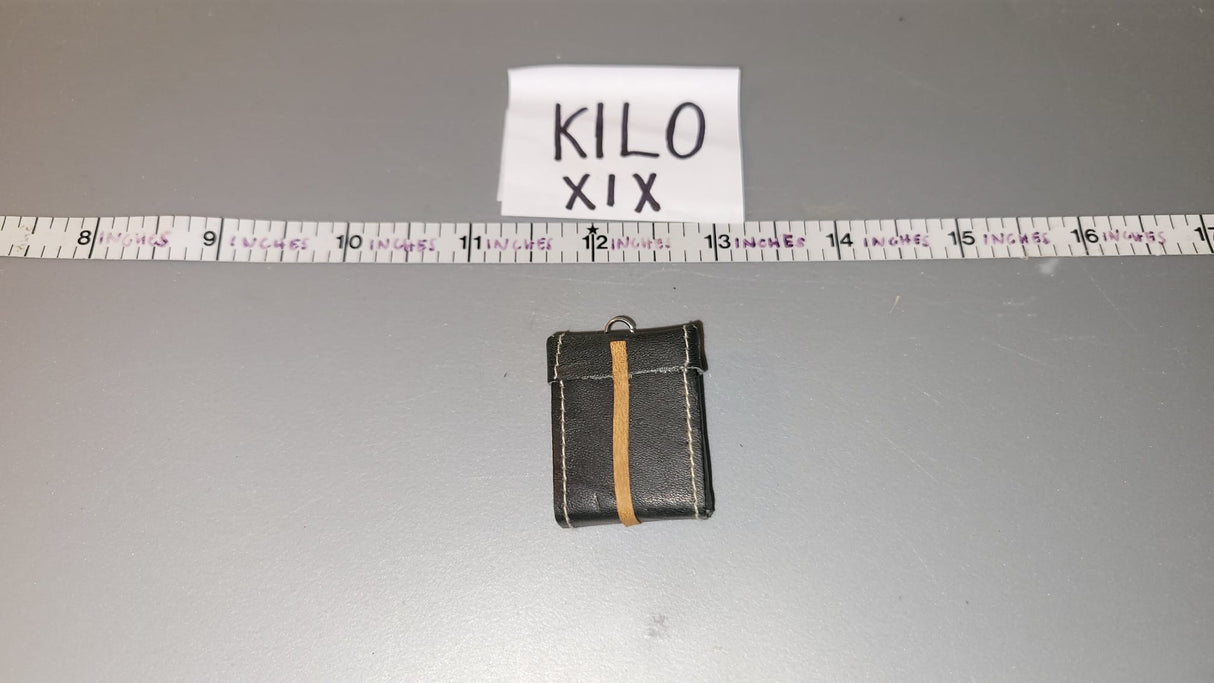 1:6 WWII German Machine Gun Tool Pouch