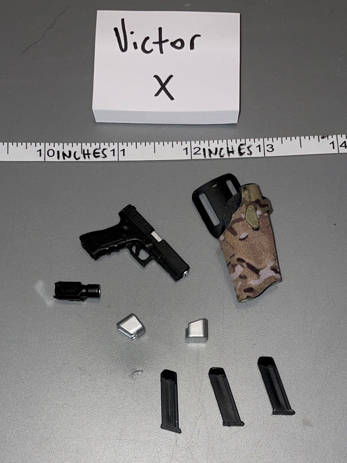 1/6 Modern Era Pistol and Holster