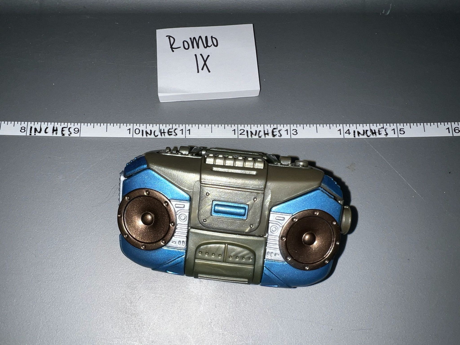 1/6 Scale Modern Era Civilian Radio - Diorama Item