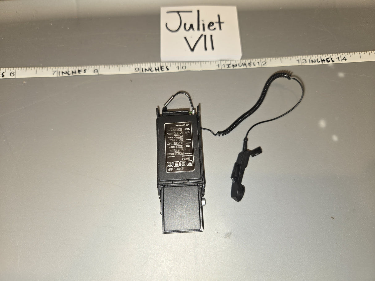 1/6 Scale Modern Era Radio