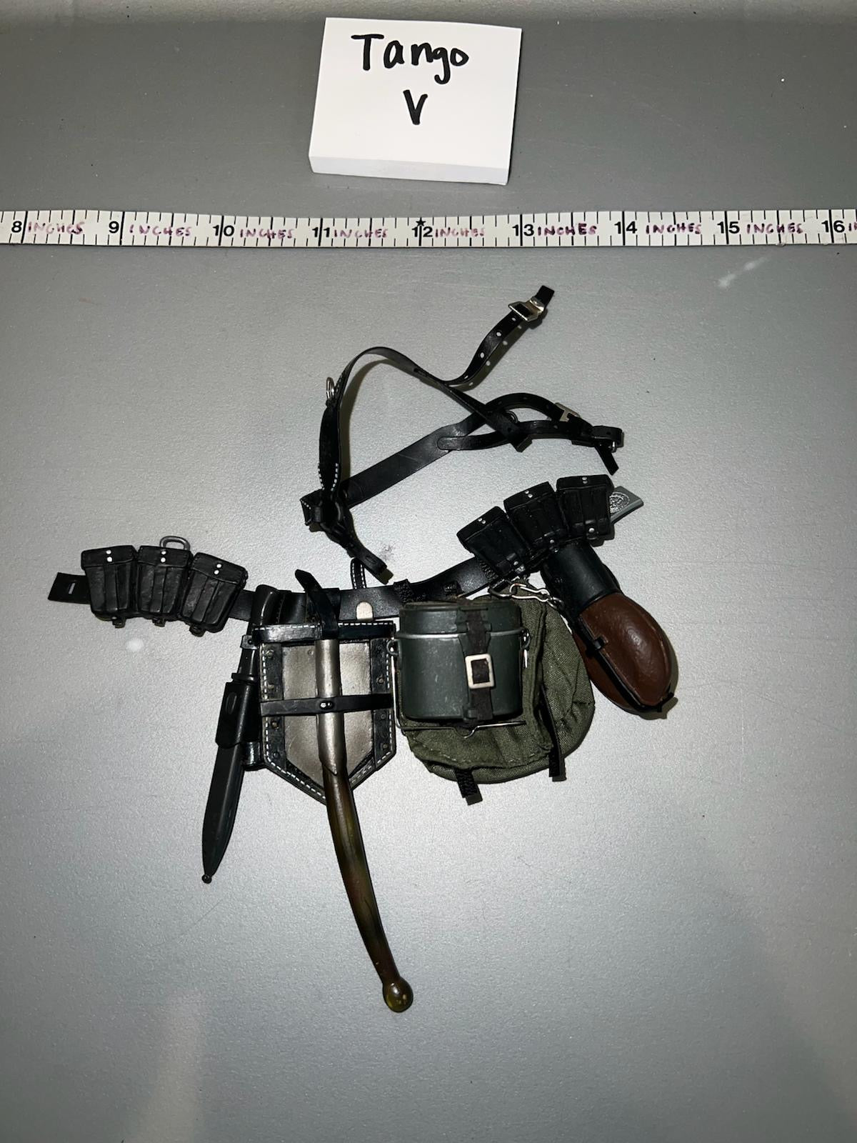 1/6 Scale WWII German Field Gear Lot