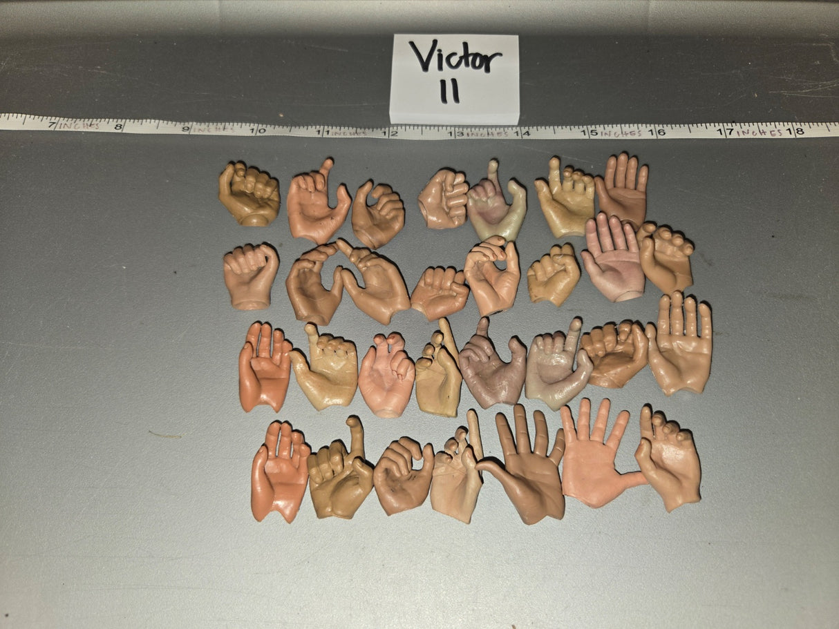 1/6 Scale Hand Set - Victor II