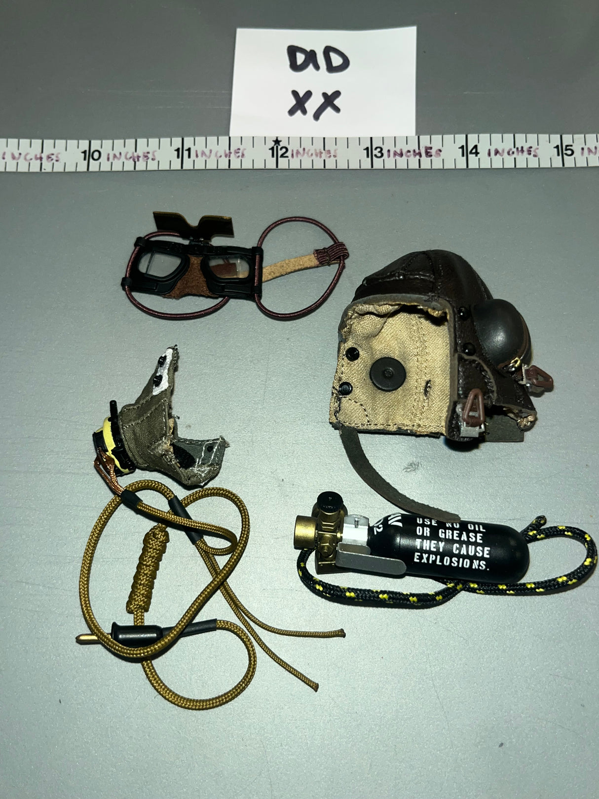 1/6 Scale WWII British Royal Air Force Flight Helmet Set - DID Royal Air Force Pilot Tom