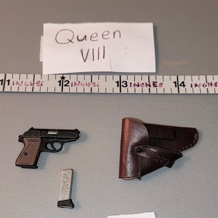 1/6 Scale WWII German Pistol and Holster