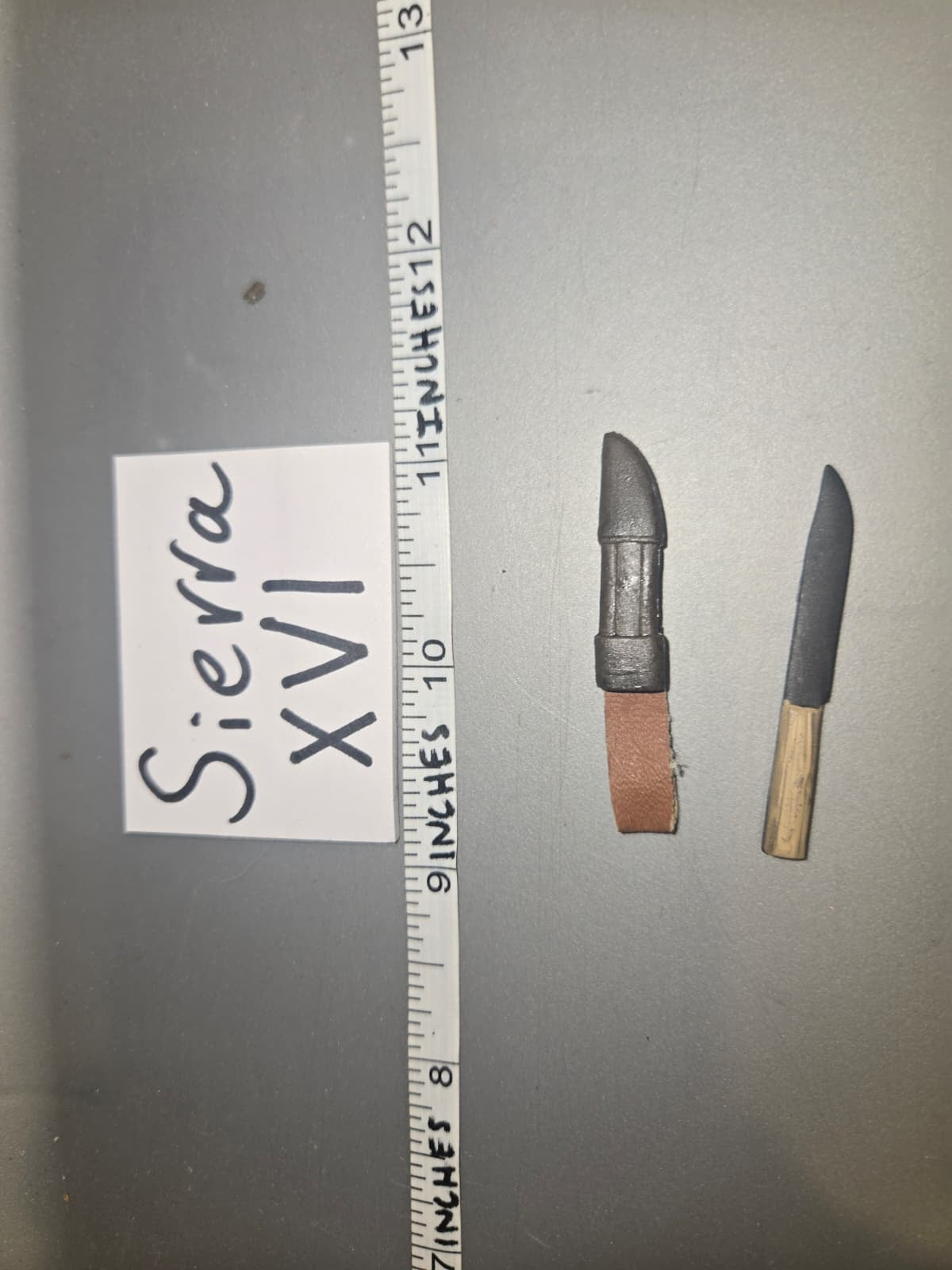 1/6 scale Western Era Knife