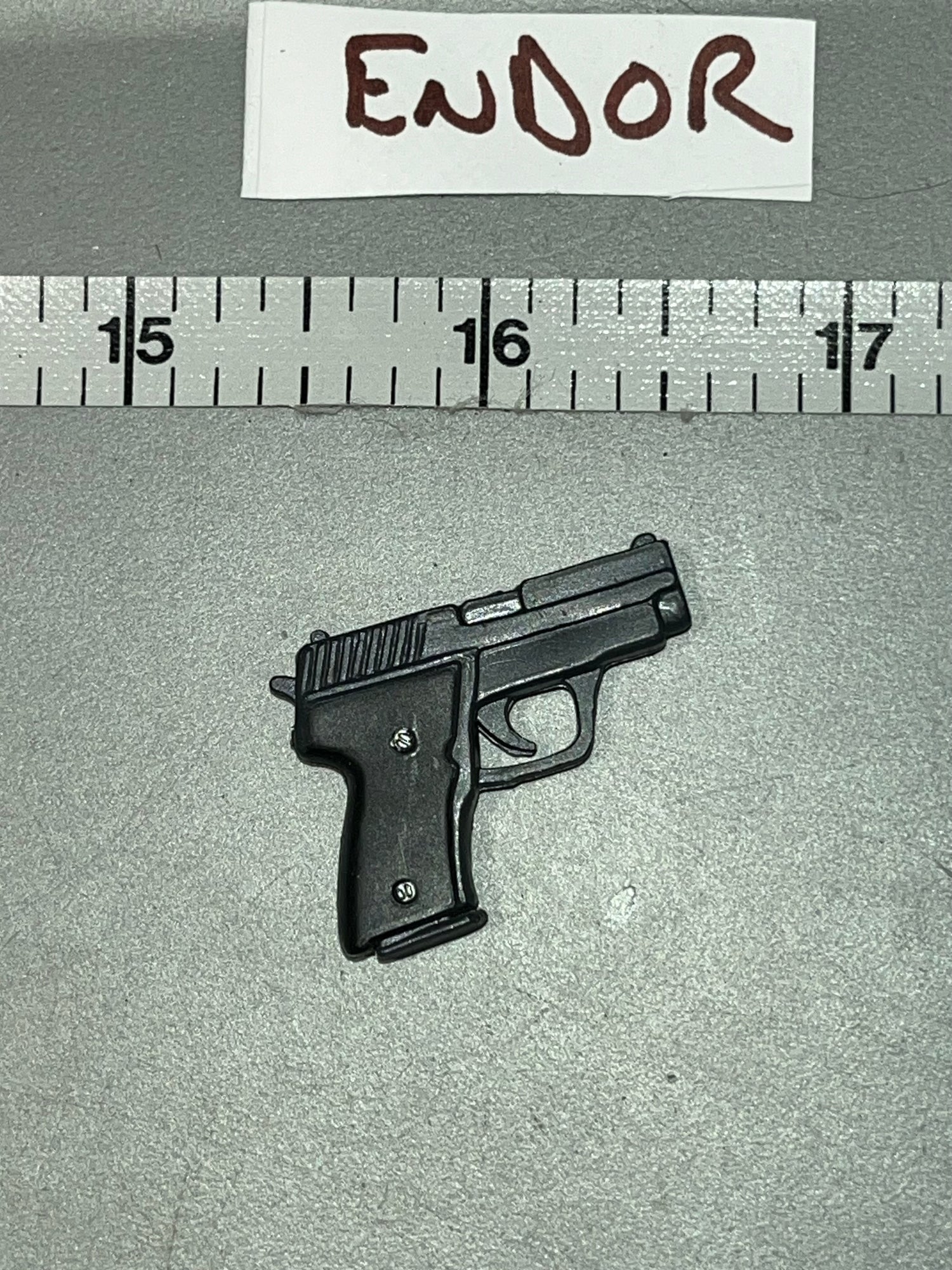 1/6 Modern Era Pistol