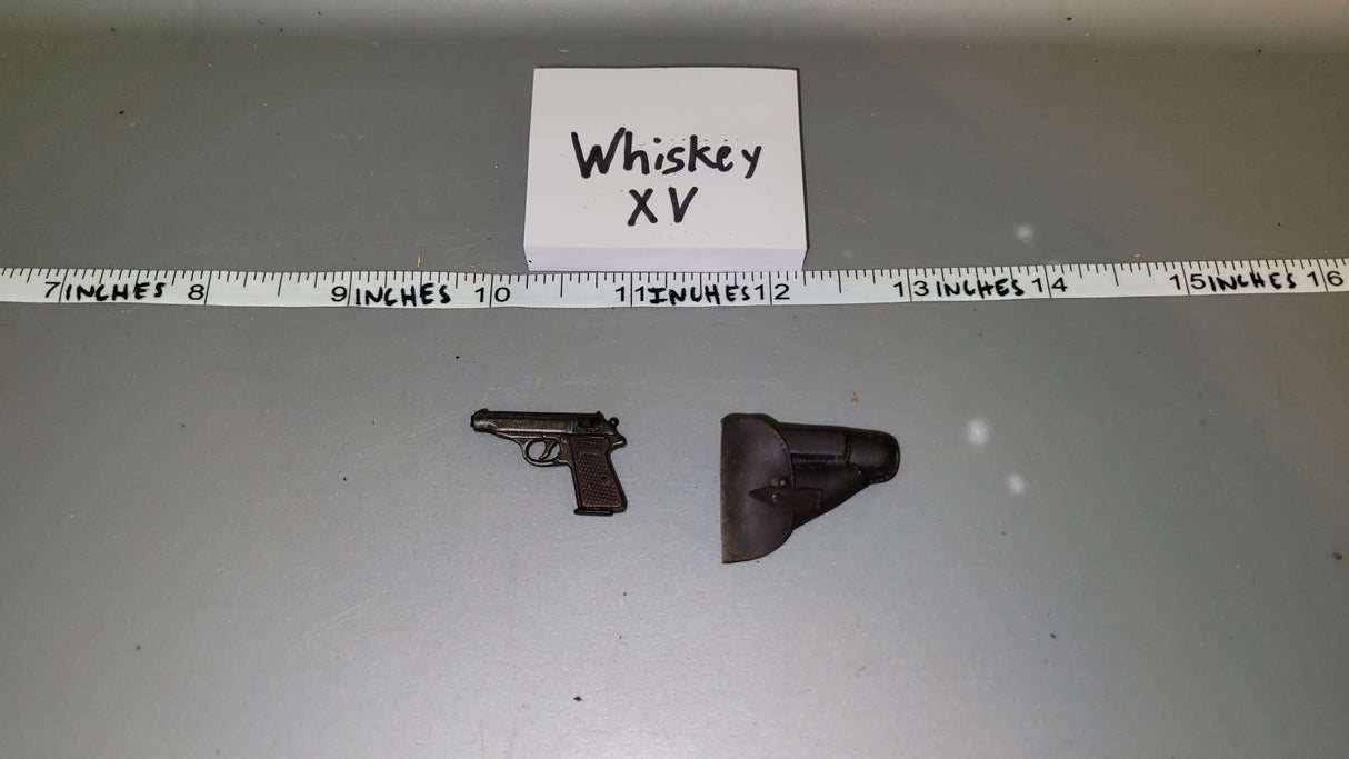 1/6 Scale WWII German Pistol and Holster