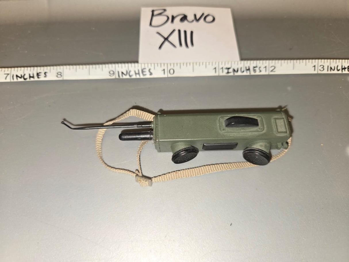 1/6 Scale WWII US Walkie Talkie Radio SCR-536 - Bravo XIII