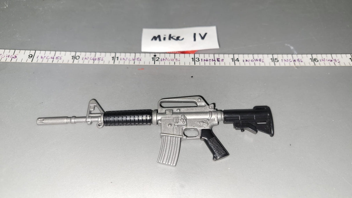 1:6 Scale Vietnam Era US Car-15