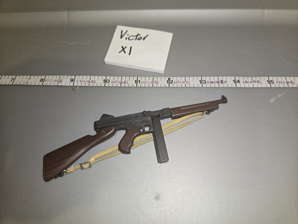 1/6 Scale WWII US Thompson Submachine Gun
