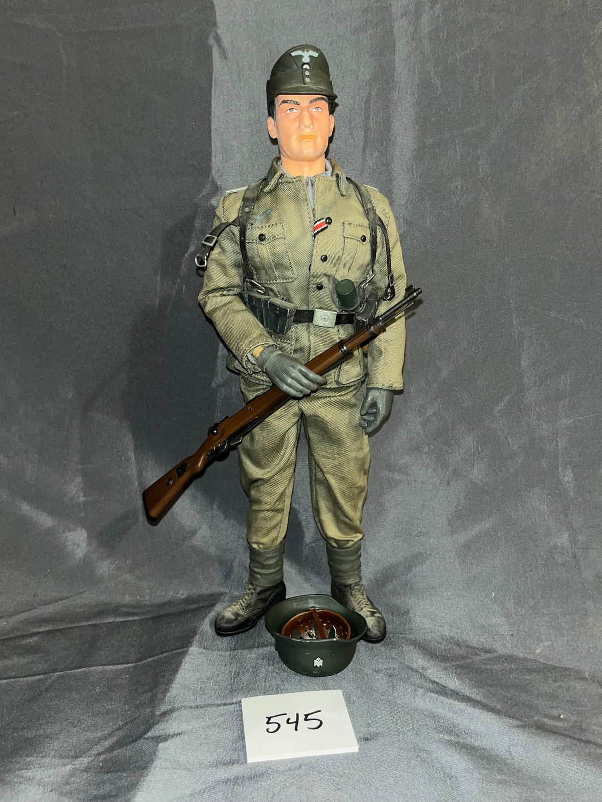 1:6 Scale WWII German Heer Infantry Dressed Figure - Dragon