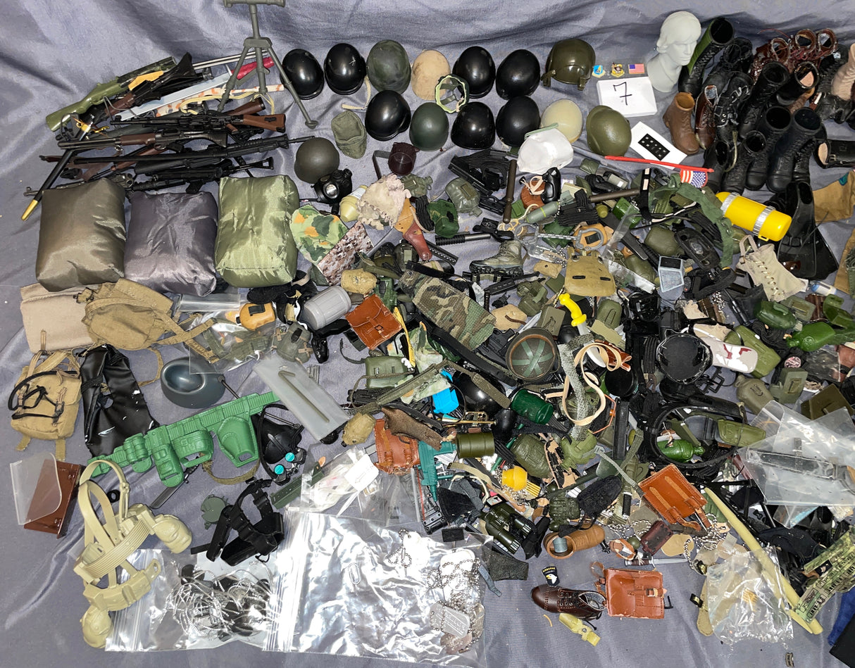 1/6 Scale Broken Parts Lot