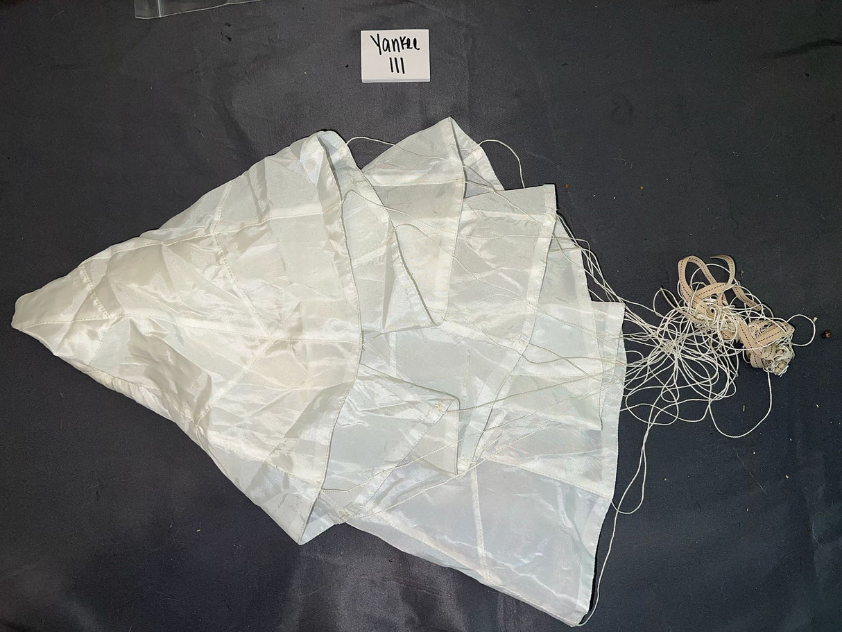 1:6 Scale WWII German WWII US Parachute