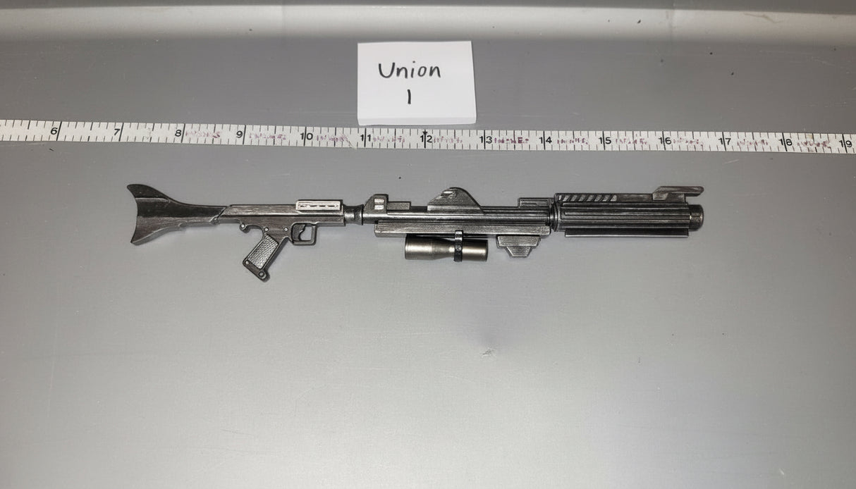 1/6 Scale Star Wars Blaster Rifle - Sideshow Toys