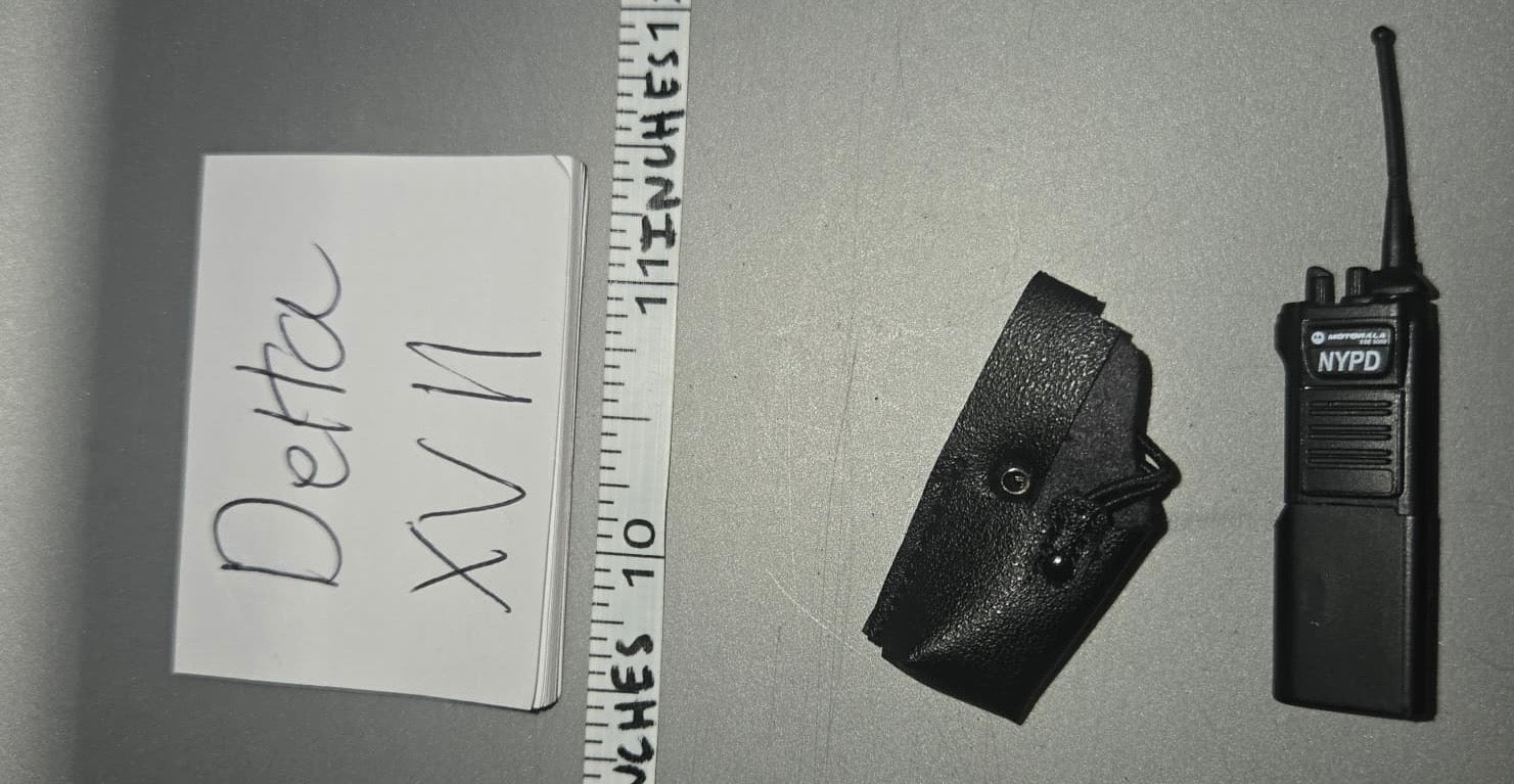 1/6 Scale Modern Era Police Radio