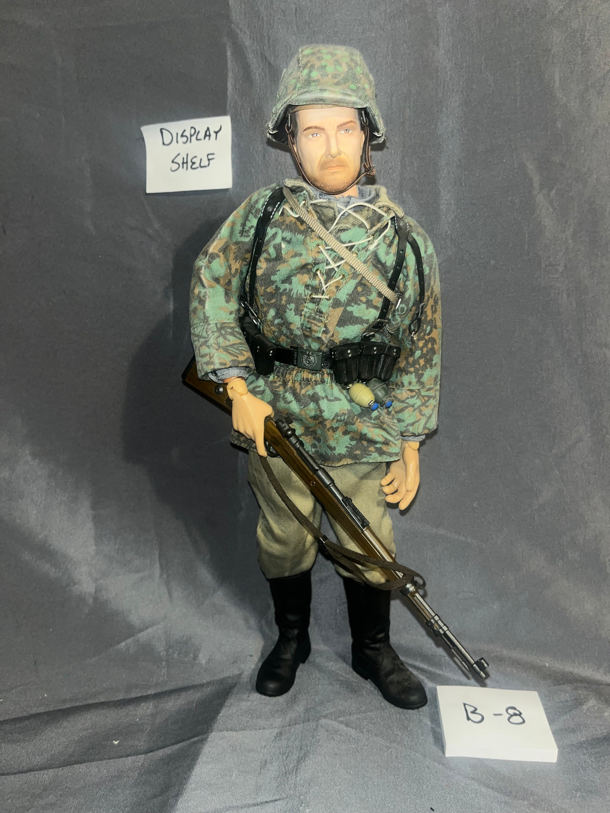 1:6 Scale WWII German Waffen Grenadier Dressed Figure -