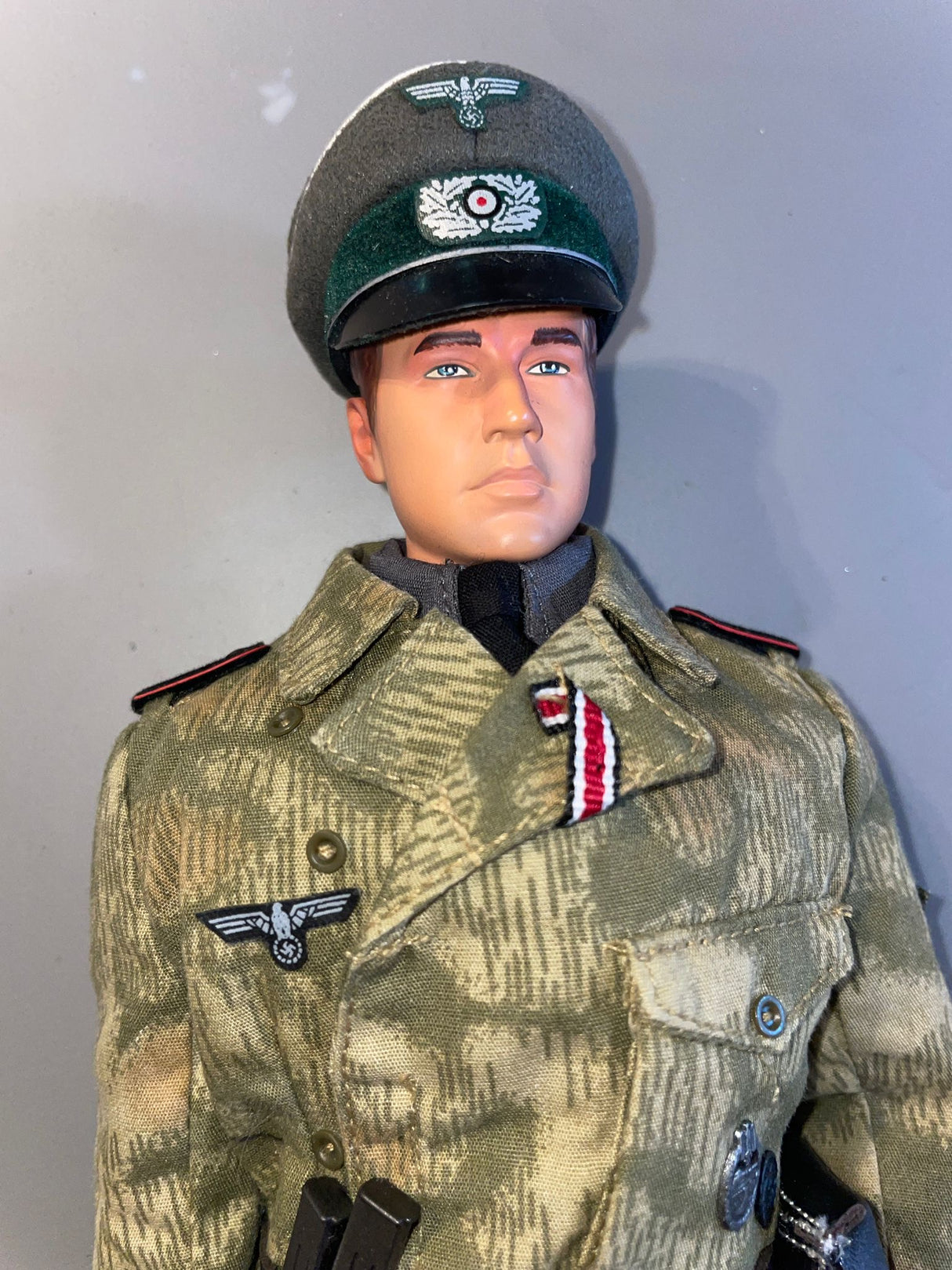 1:6 Scale WWII German Tanker Dressed Figure - Dragon