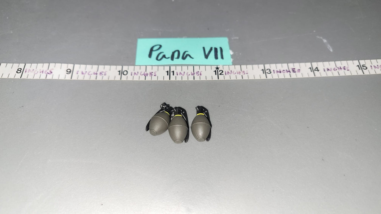 1/6 Scale Vietnam US Grenade Lot
