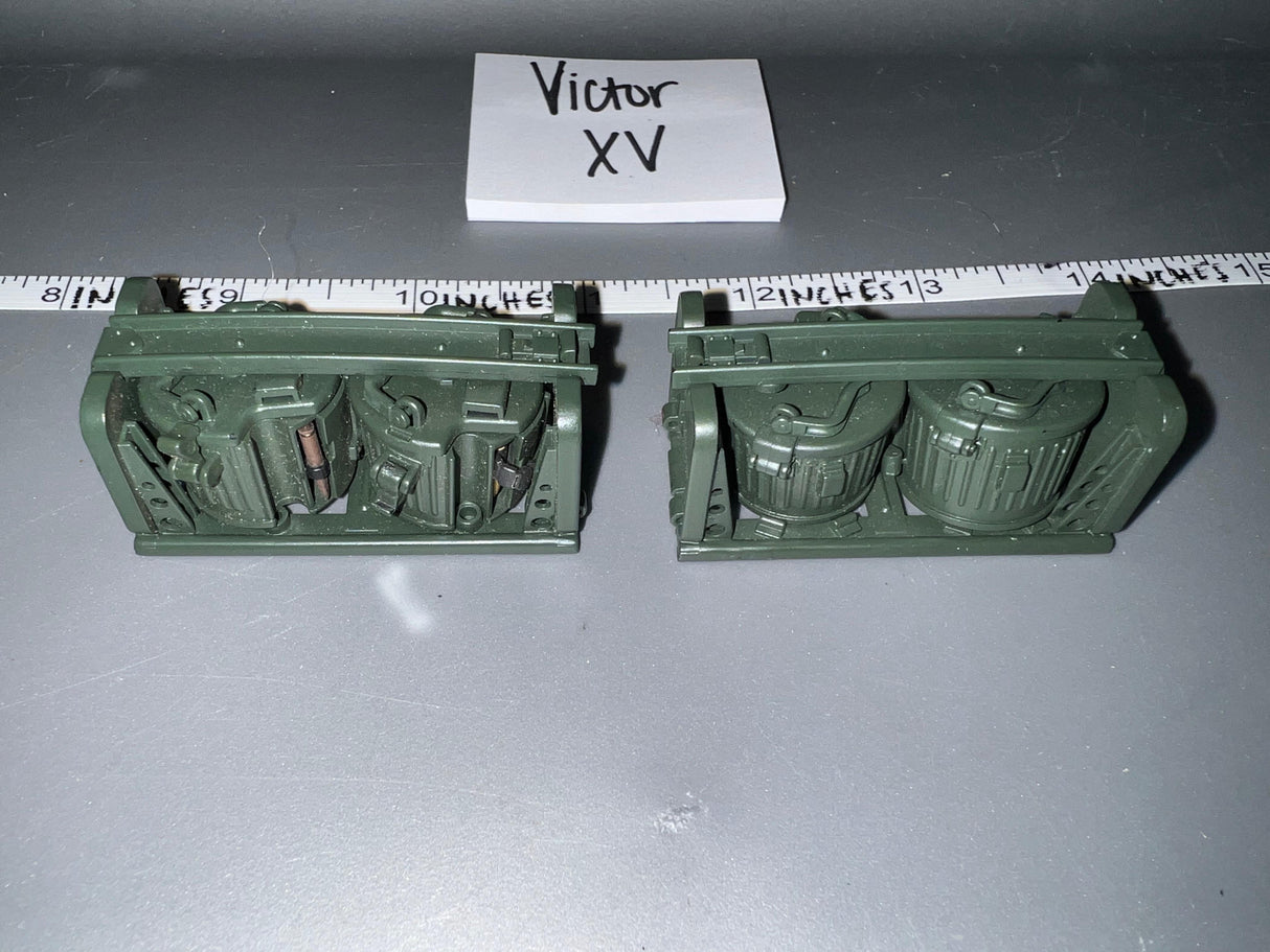 1/6 Scale WWII German Machine Gun Ammunition Snail Drums and Carrier Lot