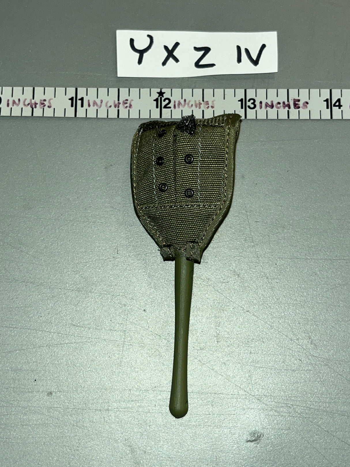 1/6 Scale Vietnam US Entrenching tool and Carrier - USMC Hue - Doechii - Ace Factory