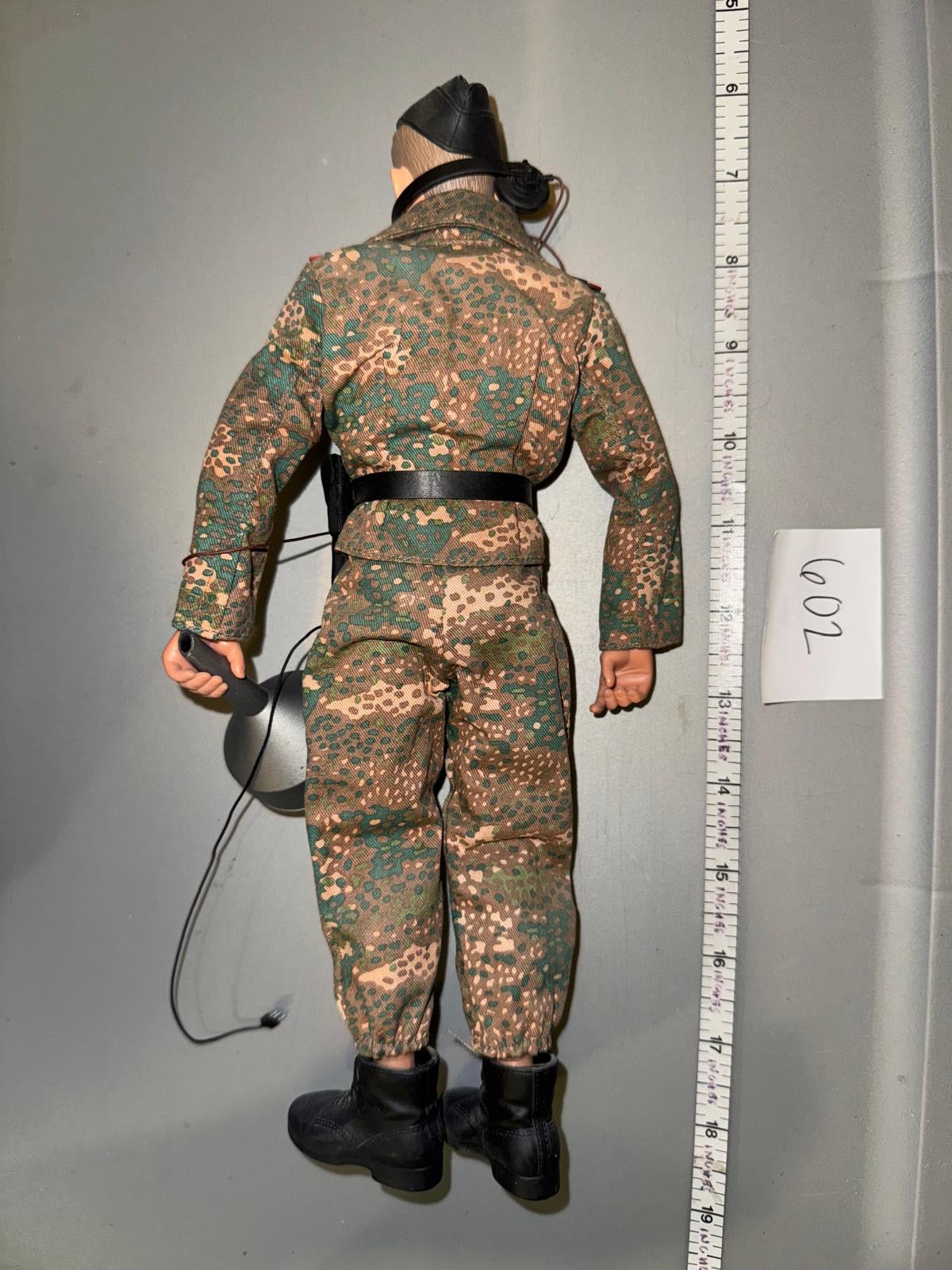 1:6 Scale WWII German Tanker Dressed Figure - Dragon
